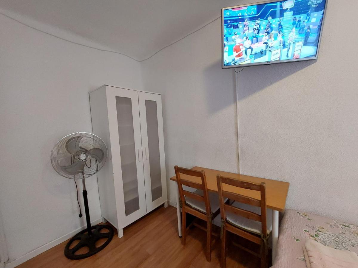 Homestay Olivos Мадрид Екстер'єр фото